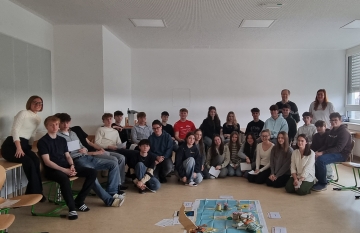 Februar 2025: &quot;Hendl mit Reis&quot; - Südwindworkshop im Don Bosco Gymnasium Unterwaltersdorf